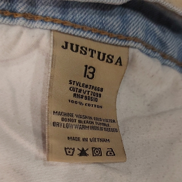 Just USA Women's Light Blue Distressed Boyfriend Jeans - Picture 7 of 10